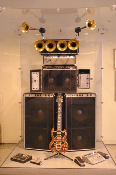 John-Cipollinas-Gear-Rock-and-Roll-Hall-of-Fame.jpeg